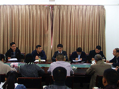 蘆山縣委副書記、縣長周建華主持召開龍門古鎮AAAA景區提升工作推進會